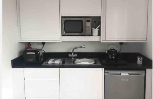 Hertford Apartment | Hertford - Sleeps 2 - 92 Walking Score - Garden