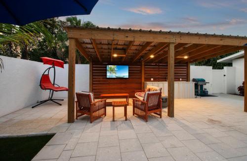 Bradenton House | Hey Sunshine - Hosted By Skyrun Anna Maria