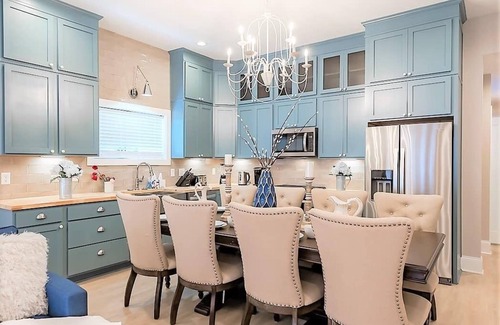 Fountain Square House | HGTV Designer 5 BD Indy Home by Fountain Square