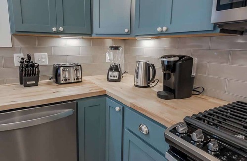 Fountain Square House | HGTV Designer 5 BD Indy Home by Fountain Square