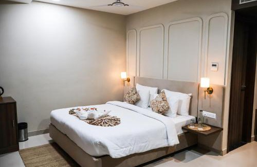 Sarnath Hotel | HHW Buddha Lineage