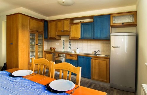 Kodreti House | Hiša posebne sorte