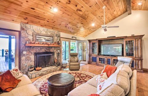 Hiawassee House | Hiawassee Home with Fire Pit and Furnished Deck!