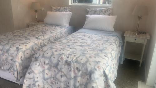 Hahei House | Hibiscus Cottage Guest House