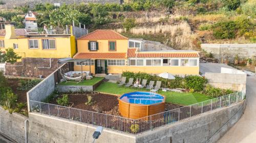 Paul do Mar House | Hibiscus House BY YOUR KEY MADEIRA