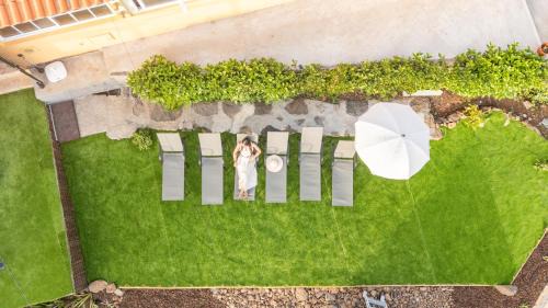 Paul do Mar House | Hibiscus House BY YOUR KEY MADEIRA