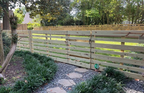 Hickory House | HICKORY HOUSE 4 SHORT AND LONG TERM RENTAL