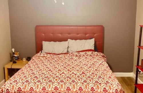 Overland Apartment | HIDDEN GEM!! 7 MINS TO AIRPORT W/ PRIVATE ENTRANCE