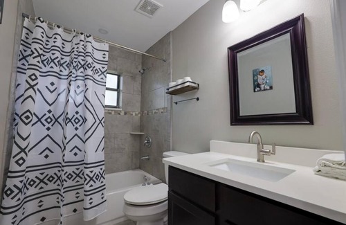 Deltona Lakes House | Hidden gem home w an exhilarating backyard view