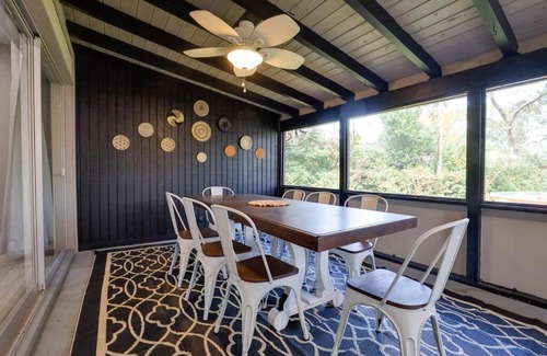 Deltona Lakes House | Hidden gem home w an exhilarating backyard view