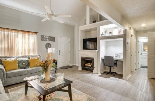 National Hills House | Hidden Gem in Augusta - 2B-3B within miles of the Augusta National Golf Club.