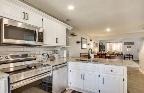 National Hills House | Hidden Gem in Augusta - 2B-3B within miles of the Augusta National Golf Club.