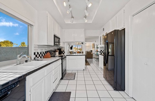 Palm Desert Condo | Hidden Gem in Palm Desert, Steps to Living Desert!