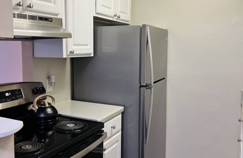 Durham Apartment | Hidden In Plain Sight, just minutes away from Duke University/Hospital!