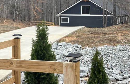 Cleveland Cabin | Hidden Jewel - Barndominium-Style Cabin Nestled in the Woods