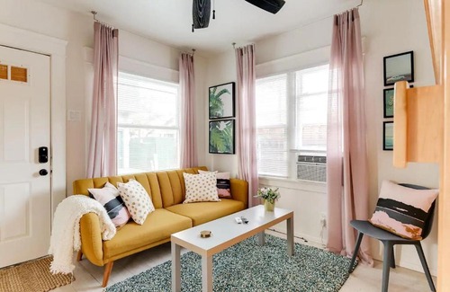 Franklin House | Hidden Long Beach Cottage With Private Patio and Ocean Air - NPR21-00107