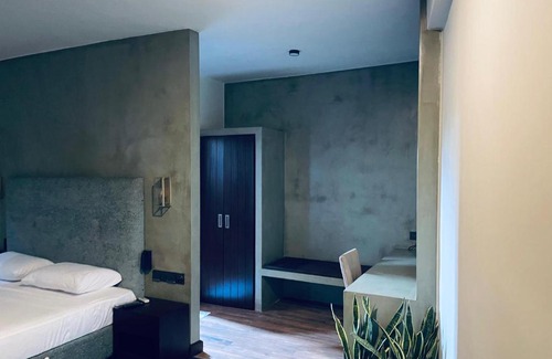 Kudapaduwa Hotel | Hidden Negombo By Sana's