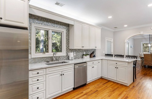 Seabrook Island House | Hidden Oak Hideaway, Pet/Family Friendly 4bd/3.5bath, walk to beach, golf cart available