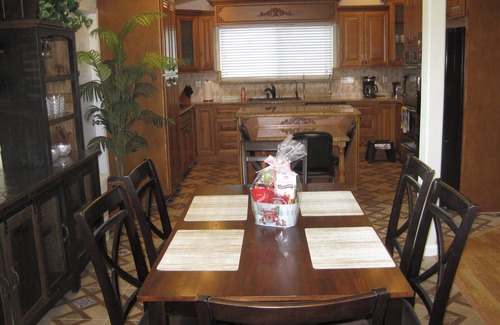 Fair Oaks House | Hidden Oasis with pool and garden