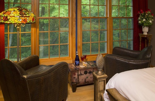 Hingham Bed & Breakfast | Hidden Serenity B&B