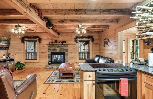 Pigeon Forge Cabin | Hidden Treasure in the heart of Pigeon Forge