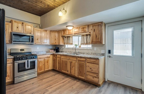 Tombstone House | Hideout 1912