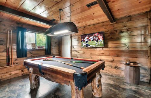 Kodak House | Hideout Haven Hot Tub Private Pool