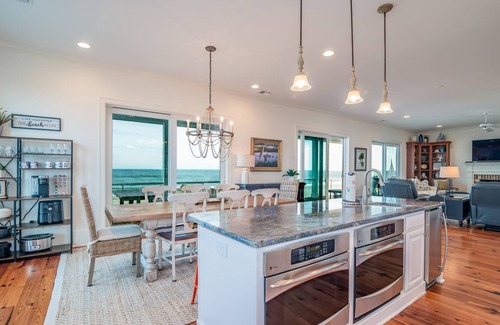 Debordieu Colony House | High Cotton Incredible oceanfront house in DeBordieu high cotton