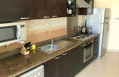 Al Barsha 1 Bed & Breakfast | High-End 1BR Apt. Near Mall of The Emirates