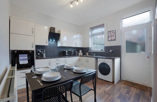 Ferryhill House | High-End home|Parking|3 beds|sleeps 5