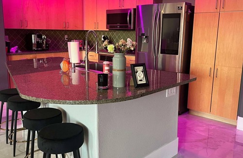 Enterprise Condo | High End Luxury WFH Loft