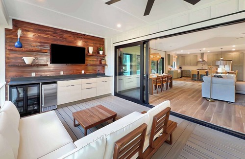 Charleston House | High-End New Build near Folly Beach and Downtown