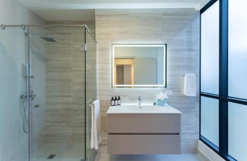 Costa del Este Apartment | High-Floor Ocean View Corporate Studio in Costa del Este