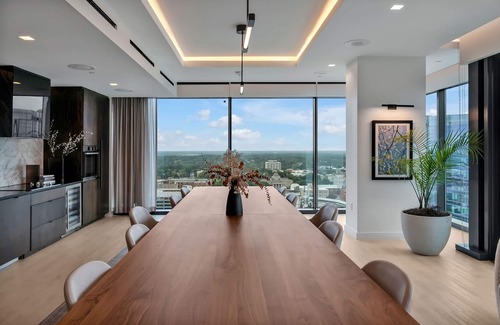 Glenwood South Apartment | High-rise Apt Raleigh Free Parking Sunset View 1