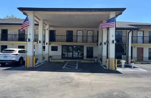 Alachua Hotel | High Springs Inn Soon to be Clarion Pointe