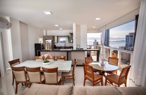 Morretes Apartment | High standard apartment in Meia Praia for 15 people, pet friendly, 3 parking spaces