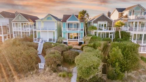 Ocean Point House | High Tide By AvantStay Incredible Beach Front Home w Pool