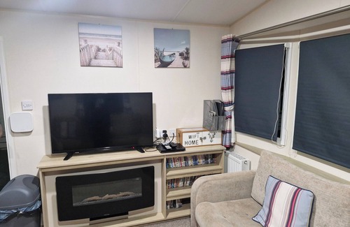 Clacton-on-Sea Ski Chalet | Highfield Grange Holiday Park