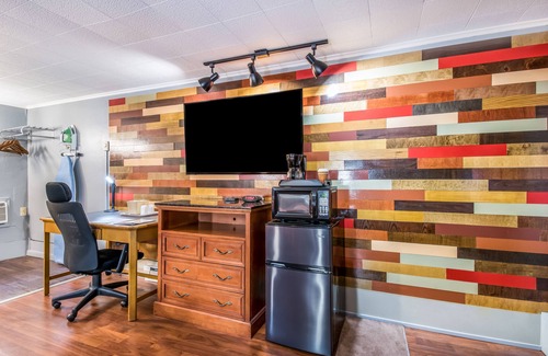 New Cumberland Hotel | Highland Inn New Cumberland