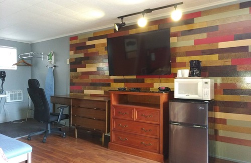 New Cumberland Hotel | Highland Inn New Cumberland