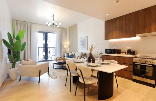 Dubai Apartment | HiGuests - La Cote B2