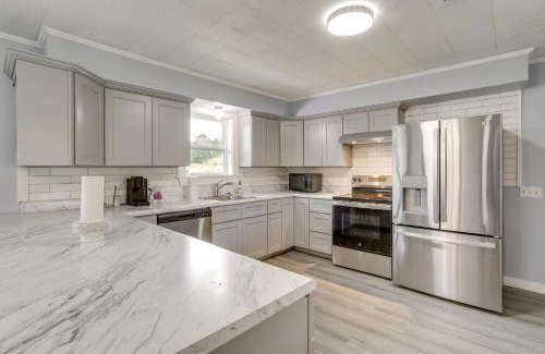 Mountain View House | Hike, Fish and Boat Secluded Mountain View Home