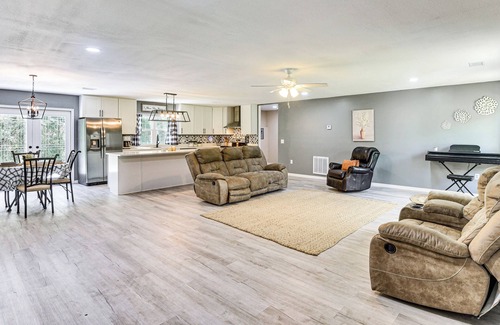 Silver Springs House | Hike, Fish & Explore: Retreat in Silver Springs!