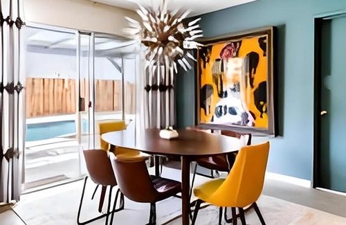 Twentynine Palms House | Hike Joshua Tree @ the Hot Tub & Pool Oasis