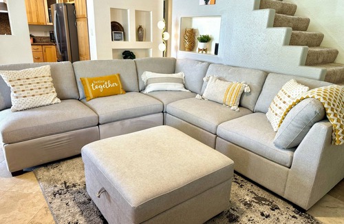 San Carlos House | Hiker’s Paradise! Heated Pool, fire pits, and views