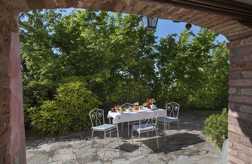 Guarene Apartment | Hill of Alba/Langhe/Roero- Romantic historic home- 7 nights special offer