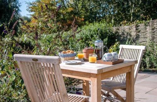 Woodbridge House | Hill Stables, Ufford