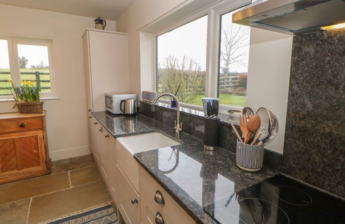 Walworth House | HILL VIEW, pet friendly, with open fire in Darlington