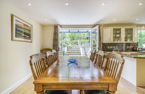Grange-over-Sands Cottage | HILLBERRY, family friendly, with a garden in Grange-Over-Sands