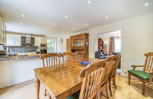 Grange-over-Sands Cottage | HILLBERRY, family friendly, with a garden in Grange-Over-Sands